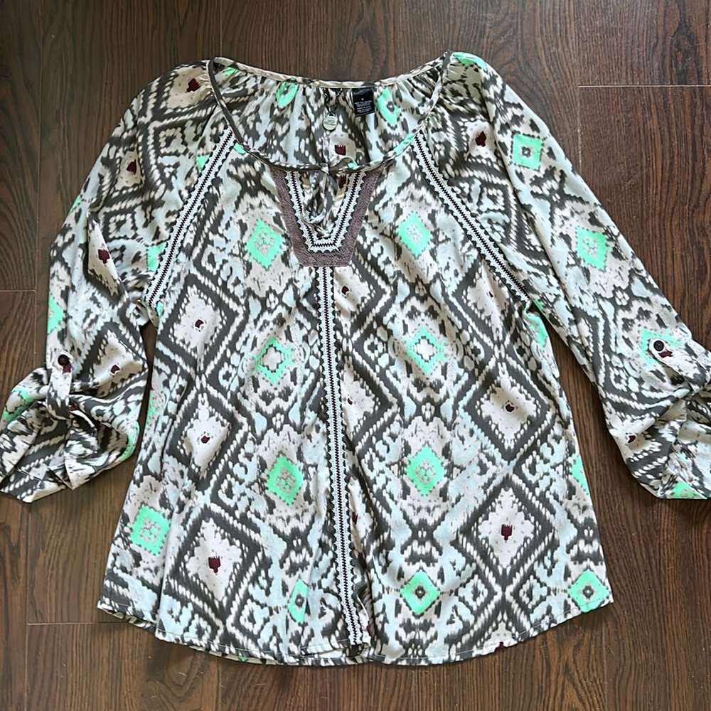 Gimmicks by BKE top, small